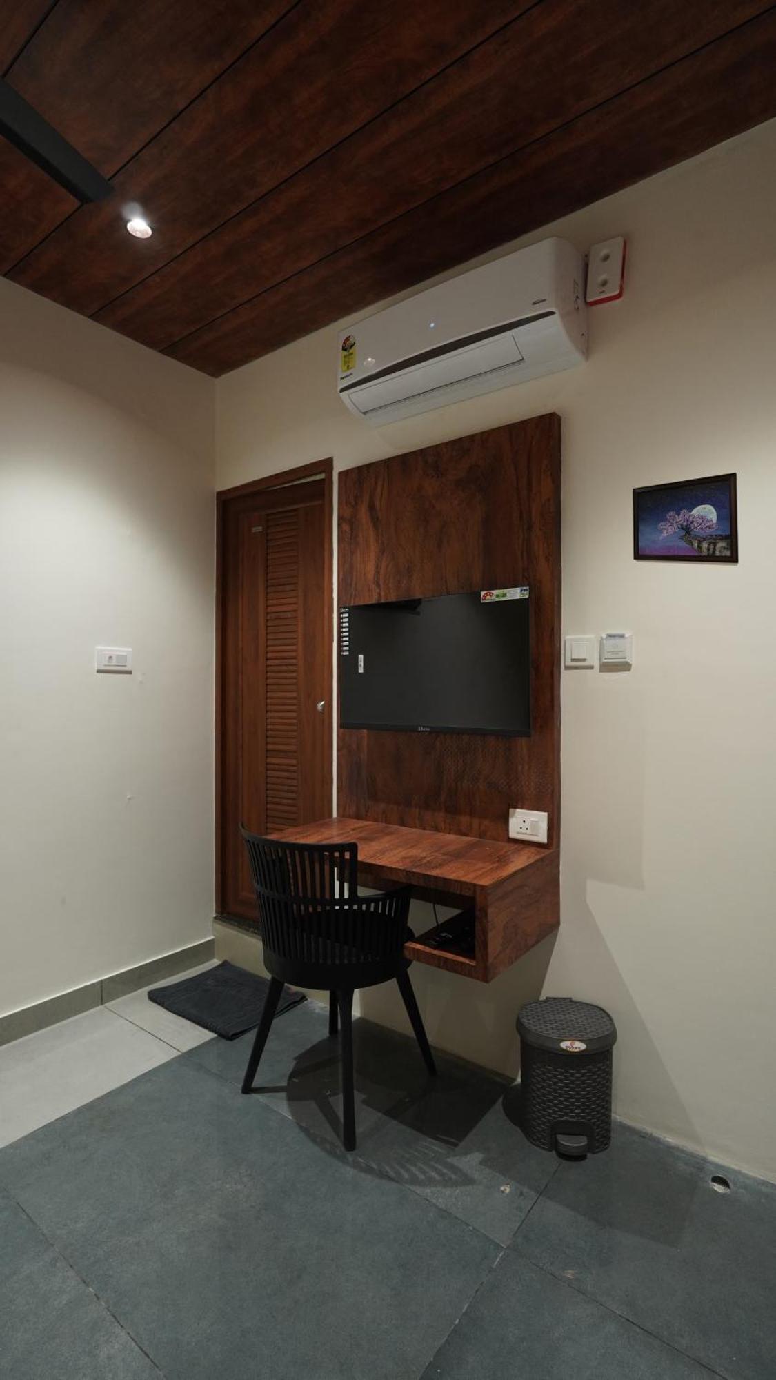 Hotel Hive Inn - コージコード エクステリア 写真